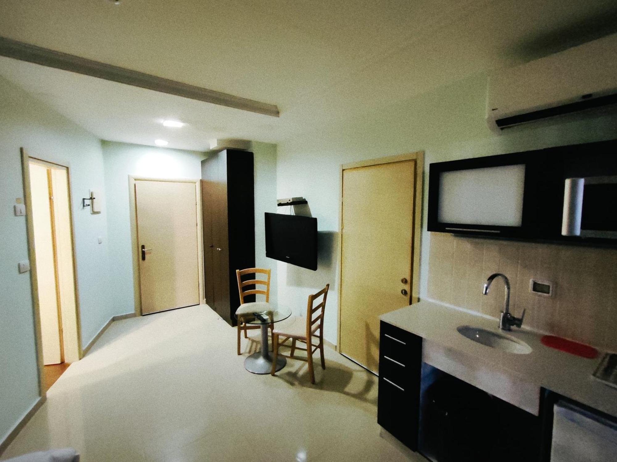 Aparthotel Marina 2*