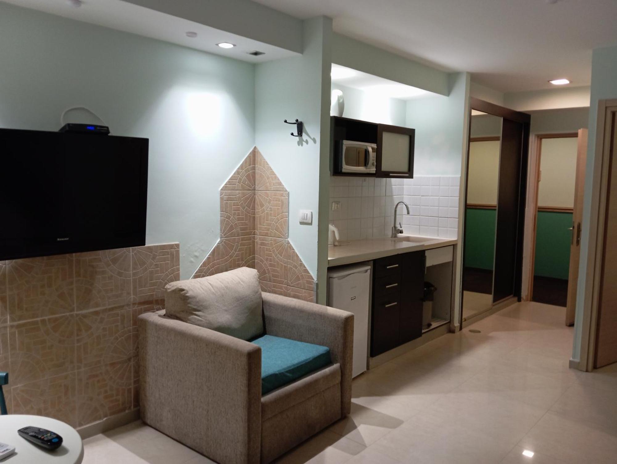 Marina Aparthotel 2*
